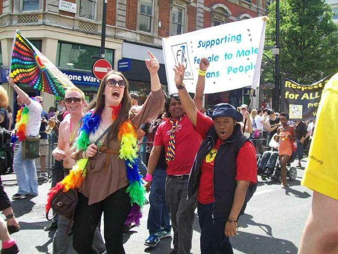 transgenders_(4763492121)