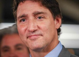 Gehandicapte Canadese man viert dat hij ontsnapte aan euthanasie door overheid vanwege schulden
