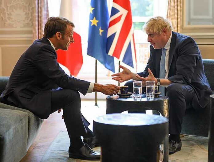 Macron-Johnson