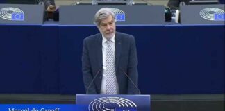 Nu wordt de microfoon uitgeschakeld in het EU-parlement als de waarheid wordt verteld!