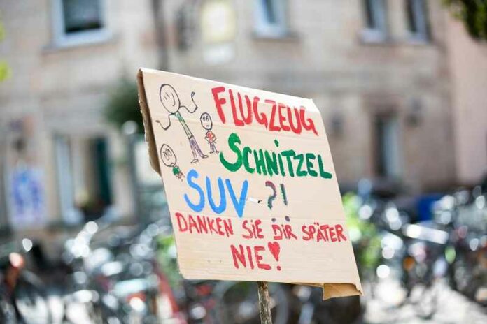 klimaatdemonstratie--LfGfu28rnZ8-unsplash