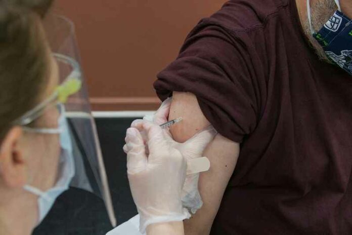covid-vaccin-prik