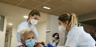 Deze 5 landen starten een test met een Europees (digitaal) vaccinpaspoort