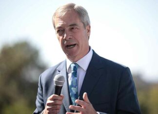 Establishment hysterisch als Nigel Farage suggereert dat NAVO-uitbreiding Russische oorlog in Oekraïne ‘uitlokte’