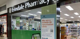 WHO-gegevens tonen aan dat het aantal COVID-sterfgevallen wereldwijd enorm steeg na massa-vaccinatie