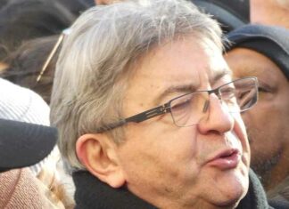 Frans exteemlinks blok zegeviert na deal met Macron om populistische Le Pen-partij tegen te houden