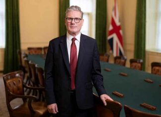 Starmer spreekt over een aanval van de NAVO op Rusland tegen 2030, maar de media zwijgen erover