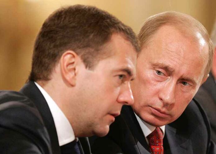 Dmitry_Medvedev-Vladimir_Poetin