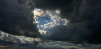Mysterieuze “skyquakes” veroorzaken vreemde “knallen” in de lucht en wetenschappers hebben er geen verklaring voor