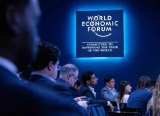 Geheime verdorvenheid van de mondiale elite in Davos: meer seksfeesten dan ooit, NDA’s voor prostituees, transseksuele vrouwen… en de meest gevraagde sekshandeling onthuld