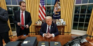 BEAUTIFUL! President Trump ondertekent uitvoeringsbevel ter bescherming van vrouwensport omringd door kleine meisjes (video)