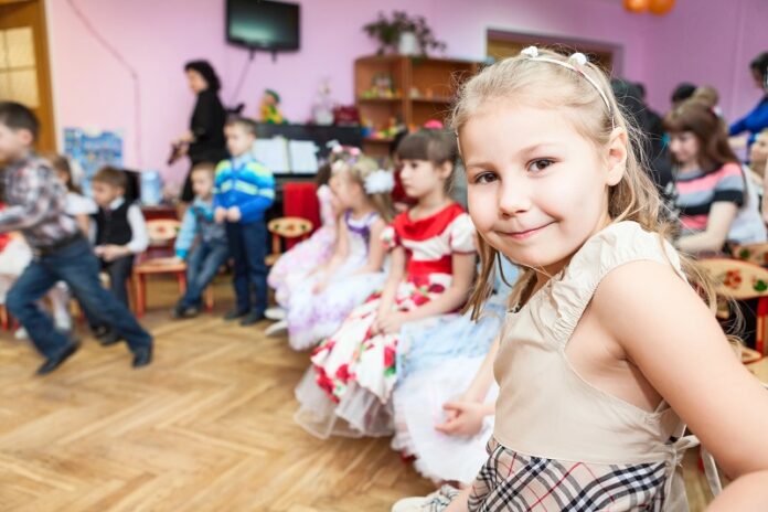 Depositphotos_49588271_Rus-kleuterschool