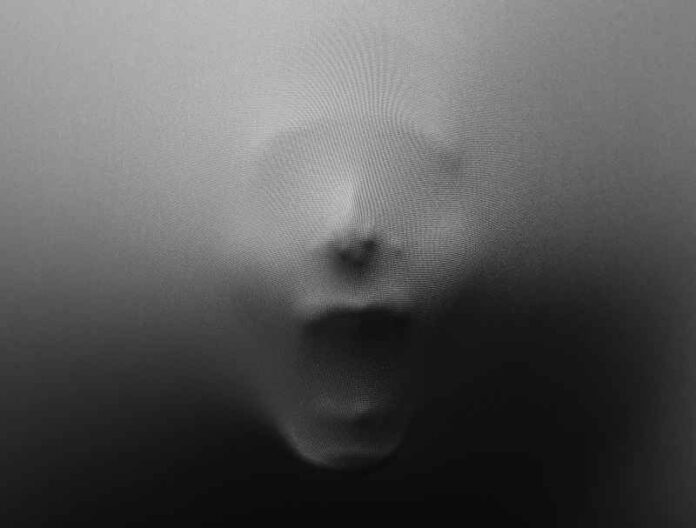 Depositphotos_66902945-angst-horror