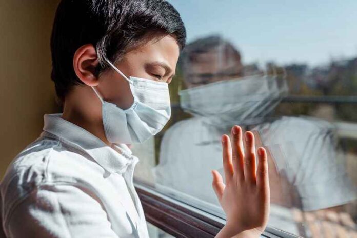 Depositphotos_371885634_lockdown-masker