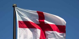 Britse regering biedt psychotherapie aan ambtenaren die ‘getraumatiseerd’ zijn door het zien van de nationale vlag