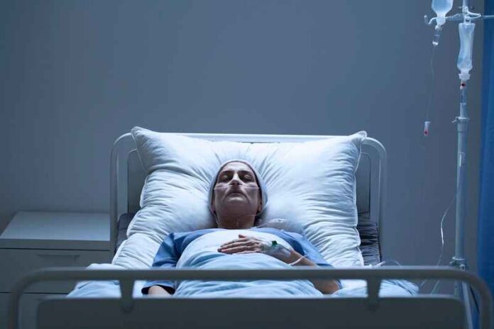 Depositphotos_185303536_ziekenhuis-coma