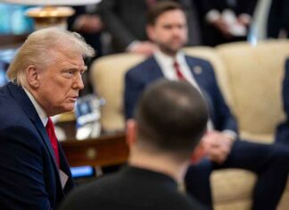 Op vraag over de onverzettelijkheid van Oekraïne en Rusland zegt president Trump: “Misschien doe ik niets en zeg ik dat het jullie strijd is”