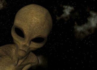 Wetenschappers verbijsterd door mysterieuze manoeuvre van buitenaardse UFO richting de zon