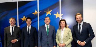 De uitslag van de Nederlandse verkiezingen zou wel eens bepalend kunnen zijn voor de politieke toekomst van de EU, meent de Commissie