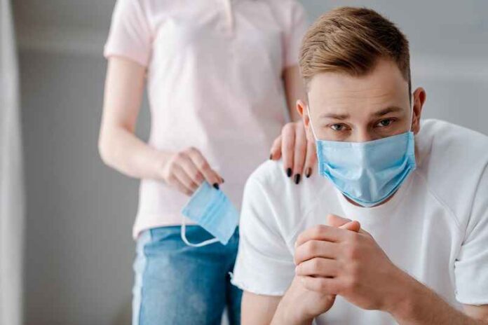 Depositphotos_379966232_mondkapje-vaccin