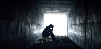 Bent u al depressief? Zo niet, dan zult u dat binnenkort wel worden, want dat is het plan. U bent het doelwit van een zorgvuldig georkestreerde oorlog. En de wapens zijn angst en ellende, geen kogels en bommen