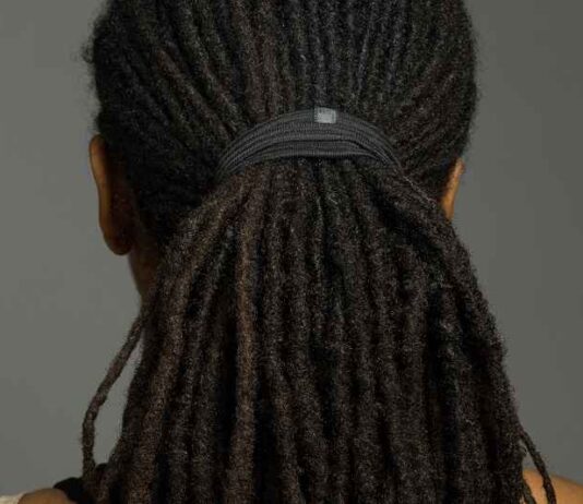 Gouverneur van Pennsylvania maakt het illegaal voor blanken om dreadlocks te hebben