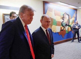 Heeft Trump eindelijk zijn ‘pacifistische’ masker afgezet?