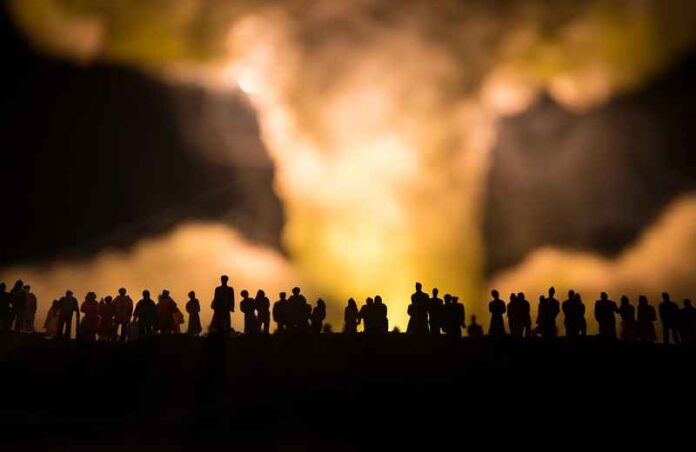 Depositphotos_549373514_atoombom