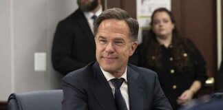 De door schandalen geplaagde Rutte wil dat oorlog met Rusland zijn volgende ramp wordt