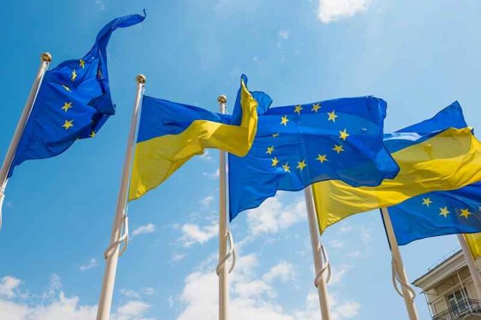 Depositphotos_282710598_EU-Oekraïne-vlag