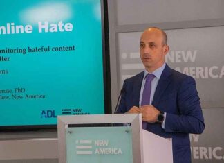 Greenblatt van ADL geeft FBI opdracht om social media en bankrekeningen van Amerikanen die kritiek hebben op Israël te monitoren