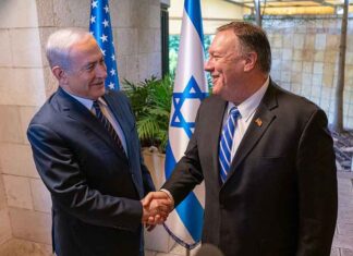 Voormalig CIA-directeur Pompeo: ‘We moeten ervoor zorgen dat de geschiedenisboeken de misdaden van Israël uitwissen’