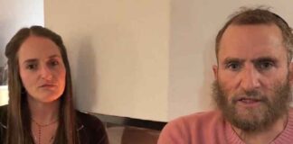 Rabbijn Schmuley, die samen met zijn dochter buttplugs verkoopt, zegt dat Candace Owens en Tucker Carlson ‘seksuele perverselingen’ zijn