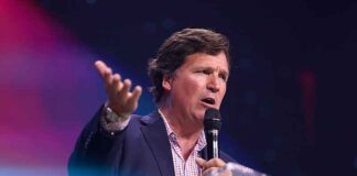 Tucker biedt zijn excuses aan voor het feit dat hij Trump aan de macht heeft geholpen