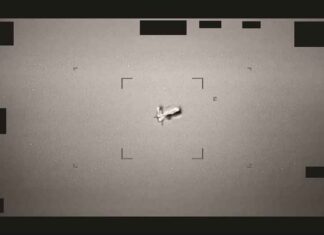 Regering-Trump maakt een omvangrijke reeks “nooit eerder vertoonde“ UFO-dossiers en -beelden openbaar (VIDEO en FOTO’S)