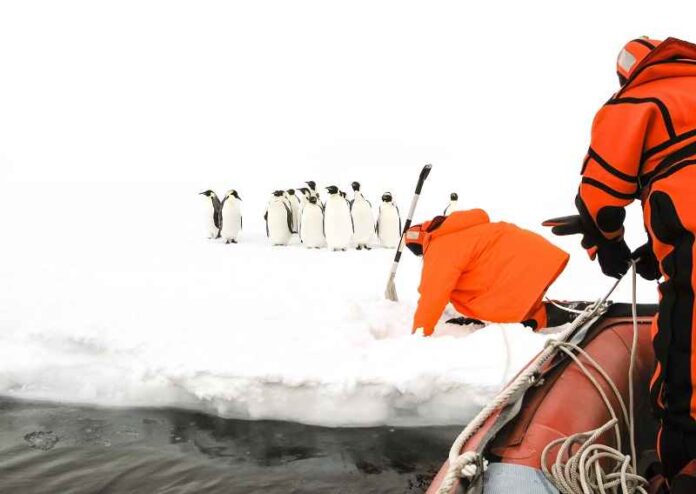 Depositphotos_242792114_Antarctica