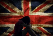 Waarom hangen Keir Starmer, Britse maatschappelijk werkers en de Britse politie niet aan lantaarnpalen?