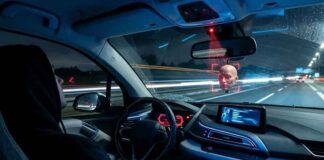 Met goedkope plastic hoofdjes: zo absurd eenvoudig kan de AI van Tesla worden omzeild