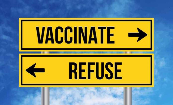Depositphotos_669268694_vaccin-refuse