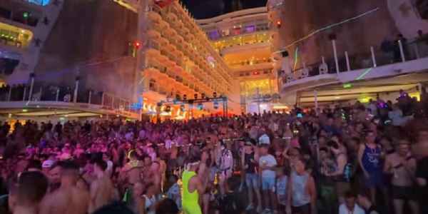 cruiseschip