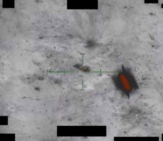 NIEUW: Pentagon maakt vierde reeks UFO-dossiers openbaar – Militairen omschrijven UFO als “iets wat ik in 28 jaar dienst nog nooit had gezien“ (VIDEO’S)