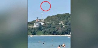 KIJK: Angstaanjagende beelden tonen Oekraïense drone-aanval op badplaats aan de Zwarte Zee – 7 doden, waaronder 3 kinderen, en 10 gewonden