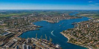 De maritieme halsslagader van Oekraïne: de Zwarte Zeehavens en de kosten van het doorsnijden ervan