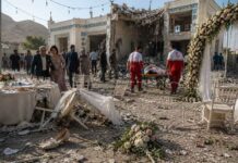 Het regime van Trump bombardeert een bruiloftsfeest in Iran, waarbij vijf mensen omkwamen en tientallen burgers gewond raakten