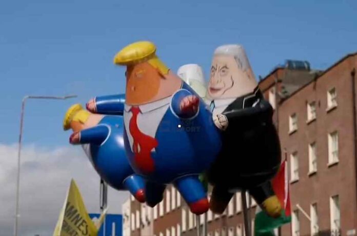 Trump die door Netanyahu wordt bestijgt