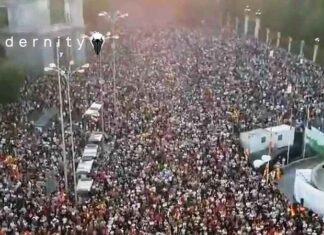 Spanje vergast zijn eigen bevolking; politie onderzoekt aankoop van ZOUTZUUR door migranten/Soros-NGO in Ceuta