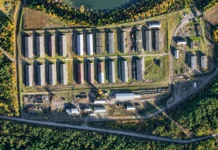 Westerse analisten geschokt: eerder leeggehaalde Russische opslagbases voor pantservoertuigen lopen stilletjes weer vol
